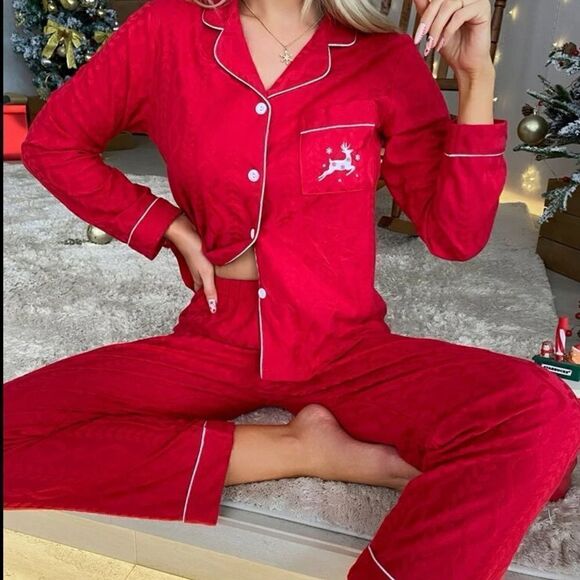 Soft and Cozy Christmas Elk Top and Pants Pajama Sleepwear Set - Picture 9 of 9